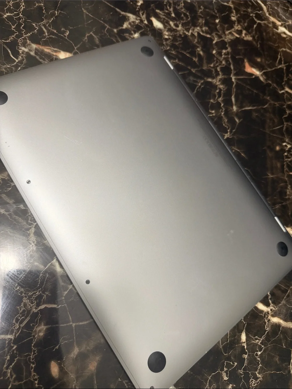 Apple MacBook Pro 13 in 2017 - Space Gray Aluminum Finish